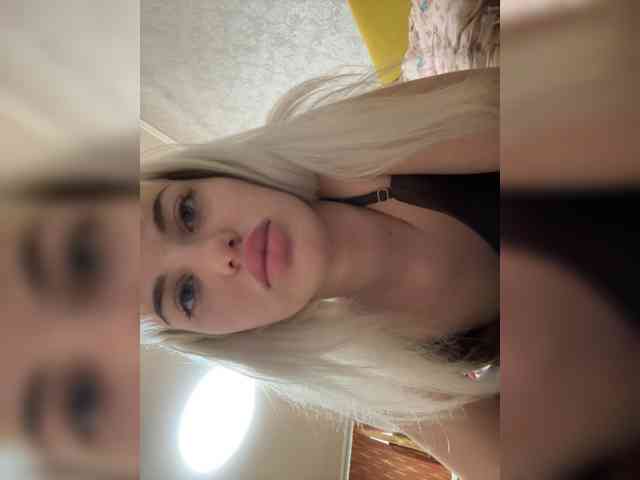 SabinaBina webcam