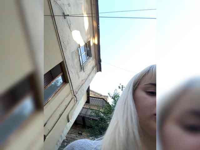 SabinaBina webcam