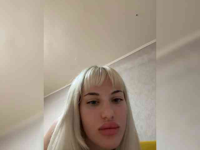 SabinaBina webcam