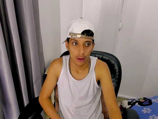 jlbrayan12 live webcam show