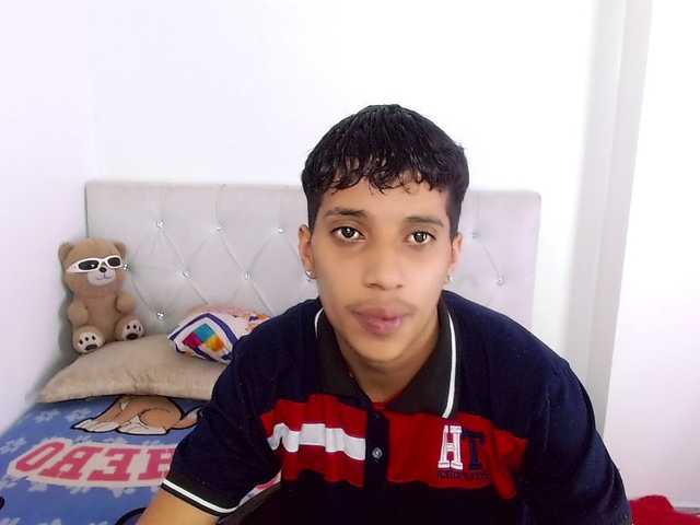 jlbrayan12 live webcam show