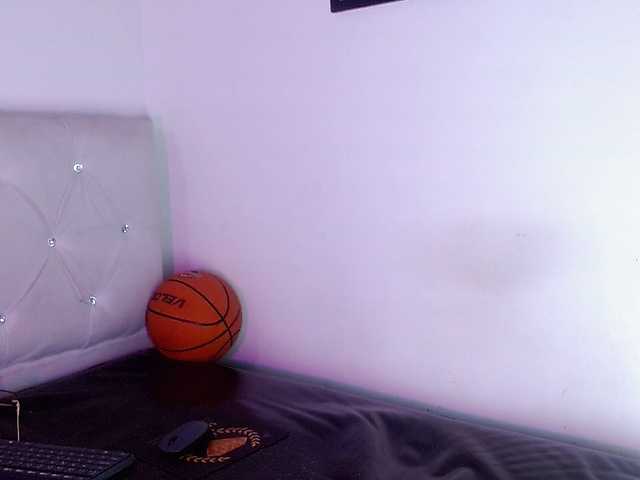 Jlbrayan12, 20 y/o - Live Cam on BongaCams