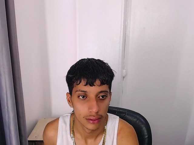 jlbrayan12 live webcam show