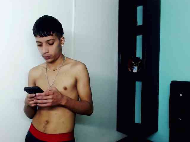 jlbrayan12 Sex Cam Show
