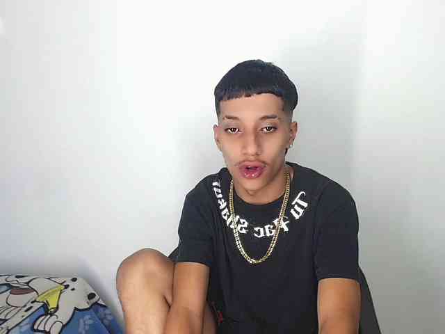 jlbrayan12 Live Webcam on BongaCams