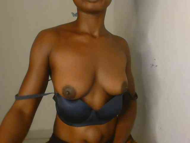Nasty-Wet-pussyy Live Webcam on BongaCams