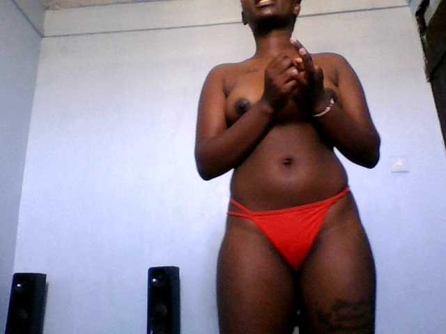 Sweetpussy22 live cam on BongaCams