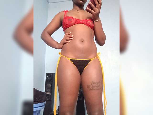Sweetpussy22 live cam on BongaCams