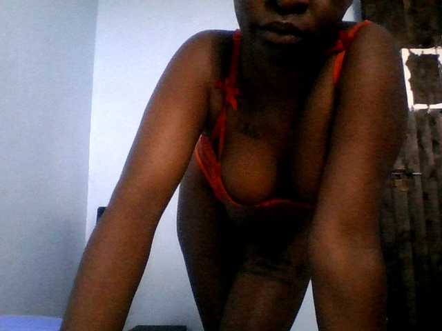Sweetpussy22 live webcam show