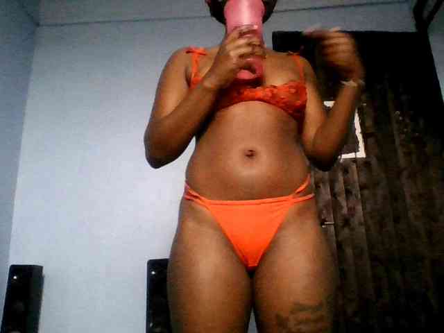 Sweetpussy22 webcam