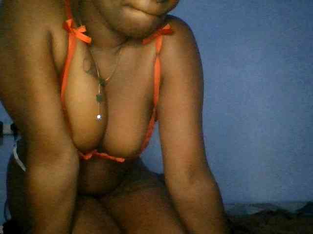 Sweetpussy22 webcam