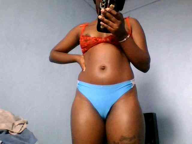 Sweetpussy22 webcam