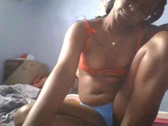 Sweetpussy22 webcam