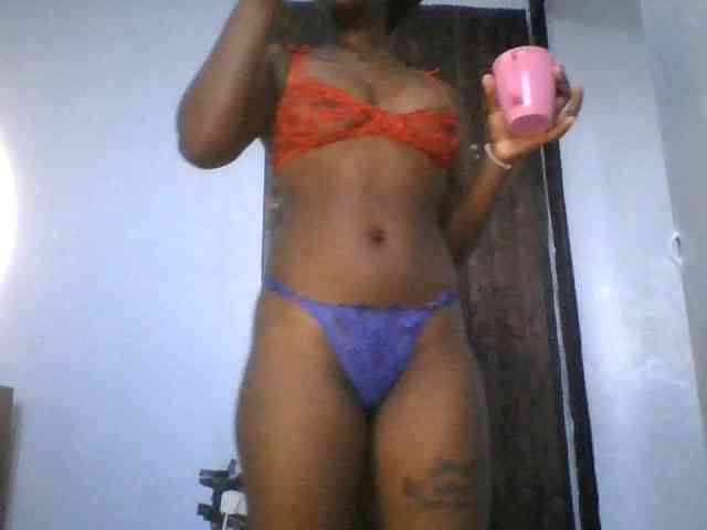 Sweetpussy22 webcam