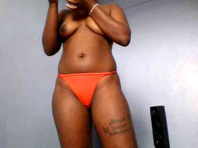 Sweetpussy22 webcam