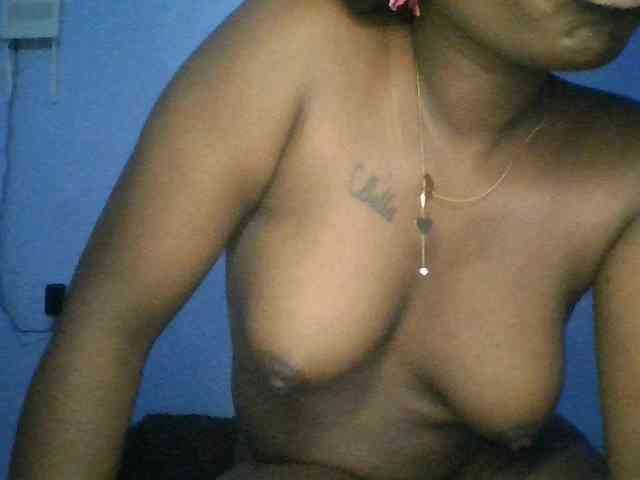 Sweetpussy22 webcam