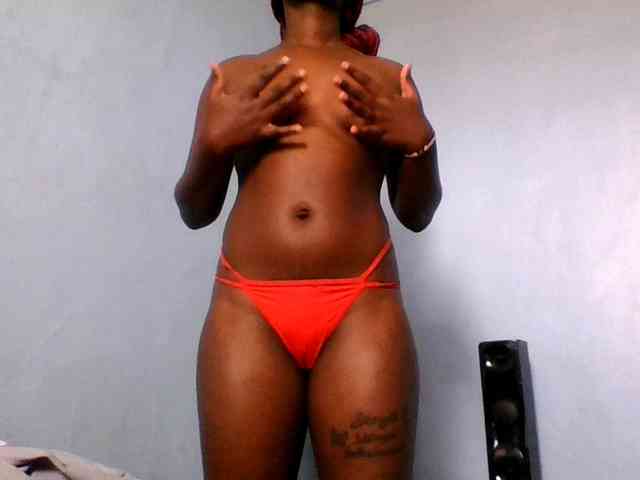 Model: Sweetpussy22