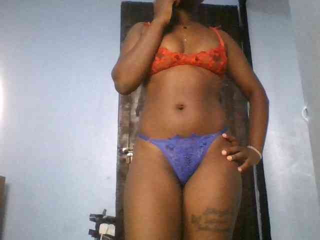 Sweetpussy22 webcam