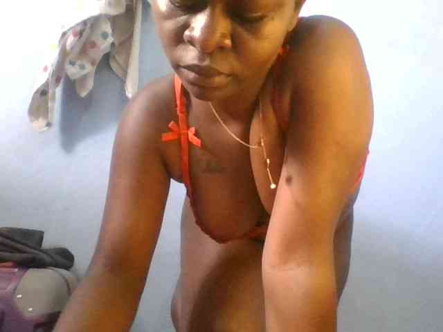 Model: Sweetpussy22