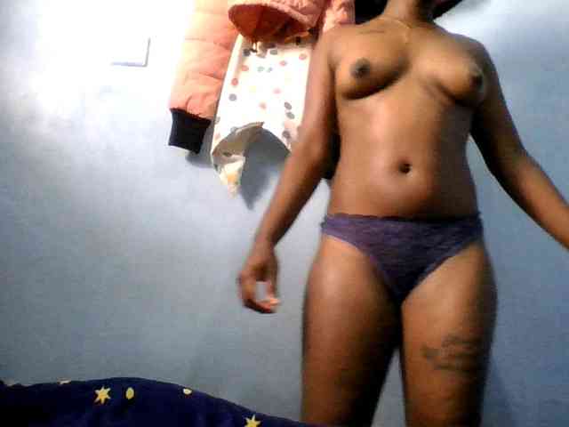 Sweetpussy22 webcam