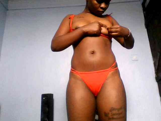 Sweetpussy22 webcam