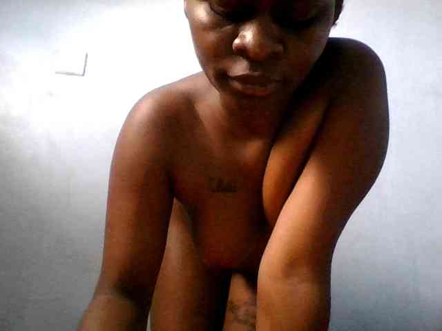 Sweetpussy22 webcam