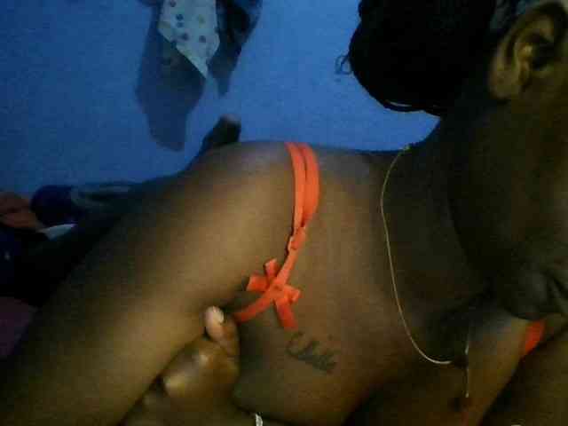 Sweetpussy22 webcam