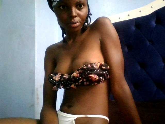 Hornygal21 live cam on BongaCams