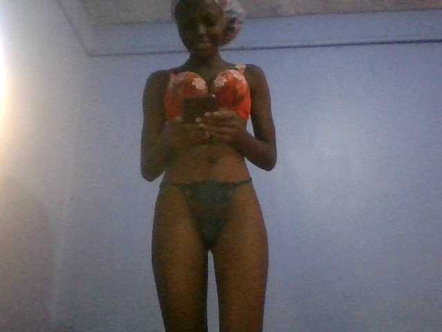 Hornygal21 live cam on BongaCams