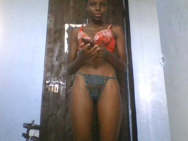 Hornygal21 live cam on BongaCams