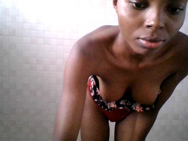 Hornygal21 live cam on BongaCams