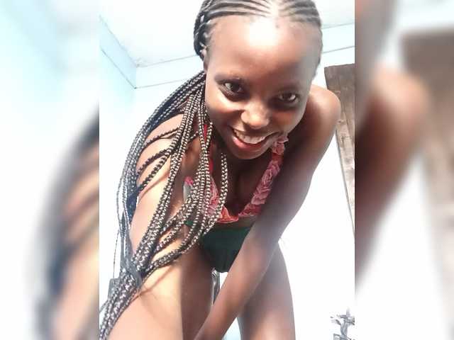 Hornygal21 live cam on BongaCams