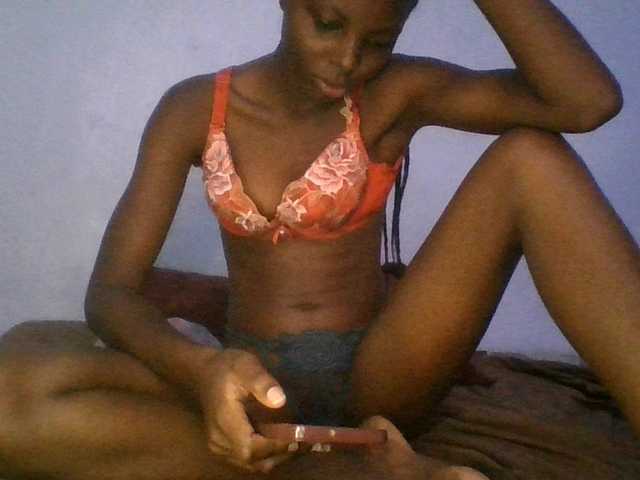 Hornygal21 live cam on BongaCams