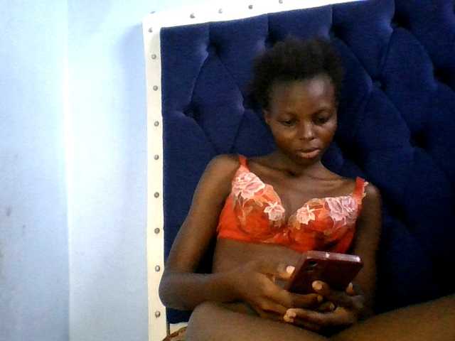 Hornygal21 live cam on BongaCams