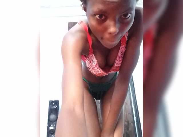 Hornygal21 live cam on BongaCams