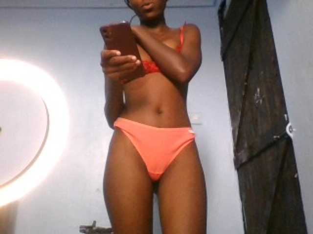 Hornygal21 live cam on BongaCams