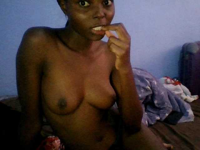 Hornygal21 live cam on BongaCams