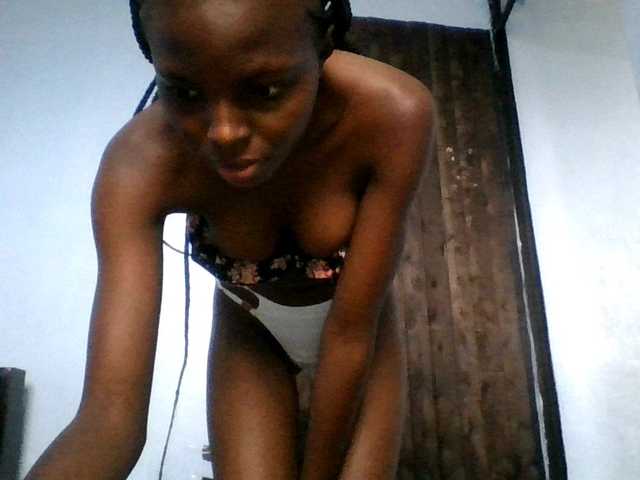 Hornygal21 live cam on BongaCams