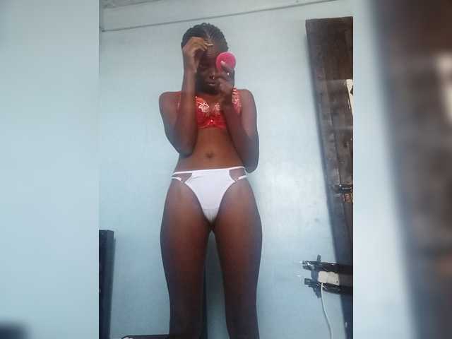 Hornygal21 live cam on BongaCams
