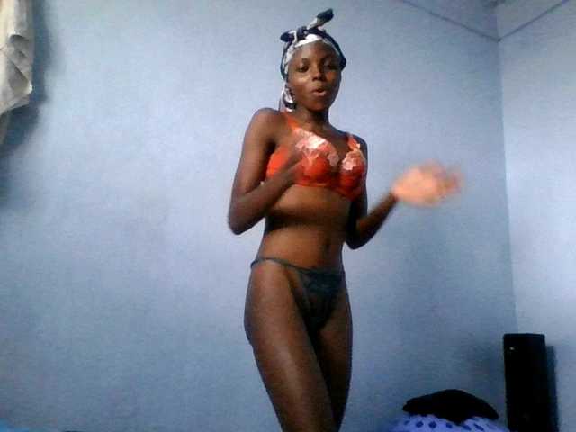 Hornygal21 live cam on BongaCams