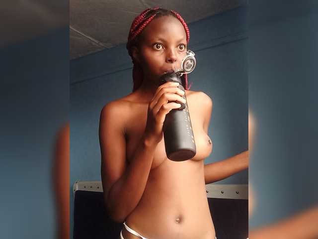 Hornygal21 live cam on BongaCams