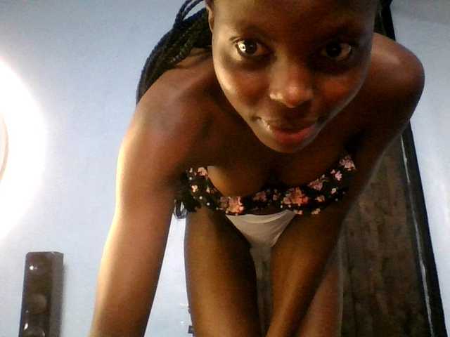Hornygal21 live cam on BongaCams