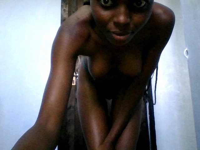 Hornygal21 live cam on BongaCams