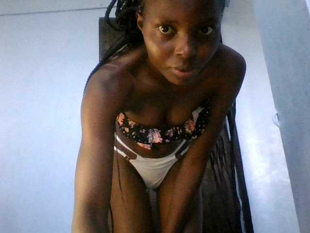 Hornygal21 live cam on BongaCams