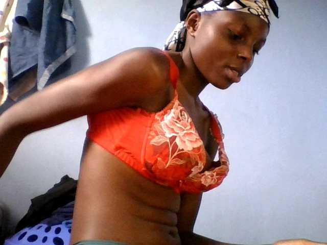 Hornygal21 live cam on BongaCams