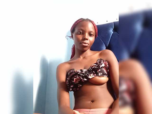 Hornygal21 live cam on BongaCams