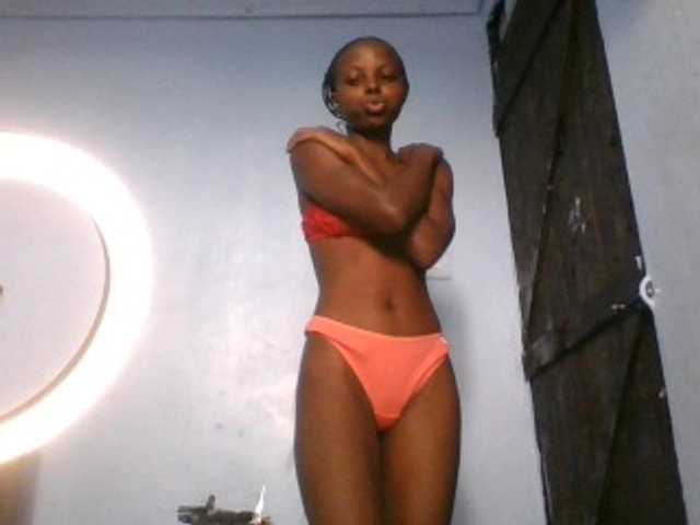 Hornygal21 live cam on BongaCams