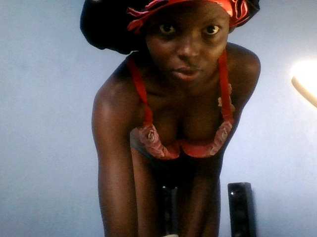 Hornygal21 live cam on BongaCams