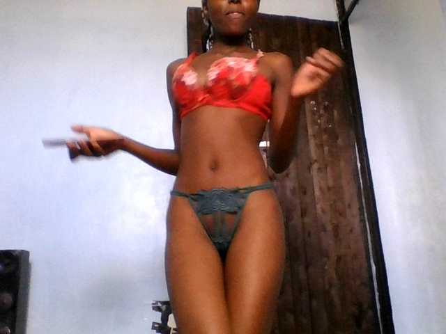 Hornygal21 live cam on BongaCams