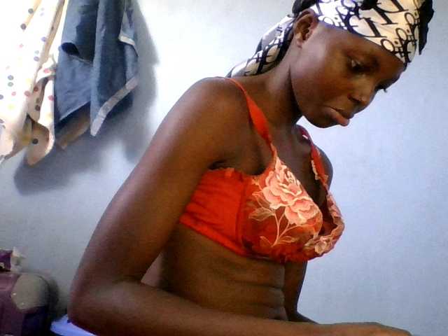 Hornygal21 live cam on BongaCams